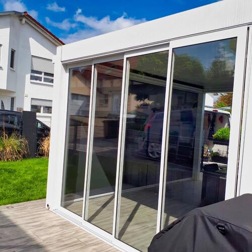 Lamellendach mit Schiebeanlage