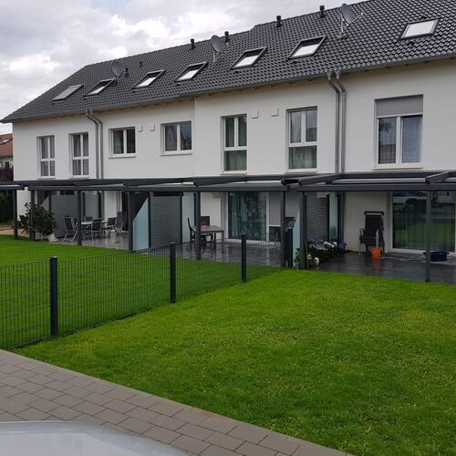 Pergola Reihenhaus Ansicht rechts
